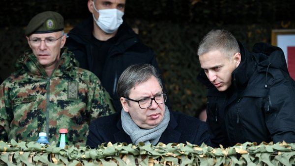 НЕ ДРУЖИМО СЕ КАО ПРЕ Вучић: Са Стефановићем имам пословни однос НЕ ДРУЖИМО СЕ КАО ПРЕ Вучић: Са Стефановићем имам пословни однос