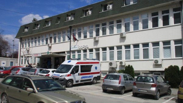 ЕПИДЕМИОЛОШКА СИТУАЦИЈА У ГОРЊЕМ МИЛАНОВЦУ: Преминула једна особа, у црвеној зони 27 пацијената ЕПИДЕМИОЛОШКА СИТУАЦИЈА У ГОРЊЕМ МИЛАНОВЦУ: Преминула једна особа, у црвеној зони 27 пацијената