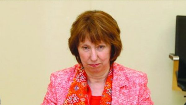 АЛБАНЦИ САБОТИРАЈУ ДОГОВОР 2.922 ДАНА: Навршава се осам година откако је у Бриселу потписан први споразум који регулише нормализацију односа АЛБАНЦИ САБОТИРАЈУ ДОГОВОР 2.922 ДАНА: Навршава се осам година откако је у Бриселу потписан први споразум који регулише нормализацију односа