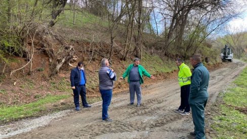 OLAKŠANA POLJOPRIVREDA ZA MEŠTANE: U toku popravka puteva sela Siljevica ka Rekovcu OLAKŠANA POLJOPRIVREDA ZA MEŠTANE: U toku popravka puteva sela Siljevica ka Rekovcu