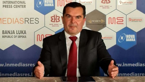 НОВИ ПОКРЕТ НА ПОЛИТИЧКОЈ СЦЕНИ СРПСКЕ: За председника Споне изабран Дарко Матијашевић (ФОТО) НОВИ ПОКРЕТ НА ПОЛИТИЧКОЈ СЦЕНИ СРПСКЕ: За председника Споне изабран Дарко Матијашевић (ФОТО)