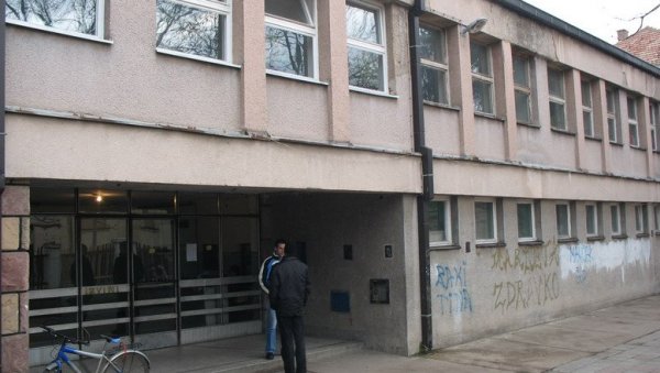 МАЊЕ НОВОЗАРАЖЕНИХ: Епидемија слаби на подручју Пиротског округа МАЊЕ НОВОЗАРАЖЕНИХ: Епидемија слаби на подручју Пиротског округа
