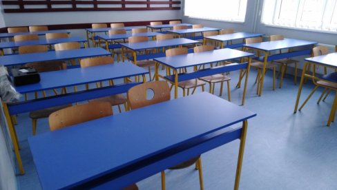 FOTELJE PRAZNE, ĐACI BEZ OCENA: Nastavnička veća čekaju izbor vršilaca dužnosti FOTELJE PRAZNE, ĐACI BEZ OCENA: Nastavnička veća čekaju izbor vršilaca dužnosti