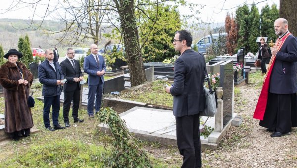 ВЕЛИКА МАНИФЕСТАЦИЈА У ПРЊАВОРУ: Обележена стогодишњица доласка руских емиграната (ФОТО) ВЕЛИКА МАНИФЕСТАЦИЈА У ПРЊАВОРУ: Обележена стогодишњица доласка руских емиграната (ФОТО)