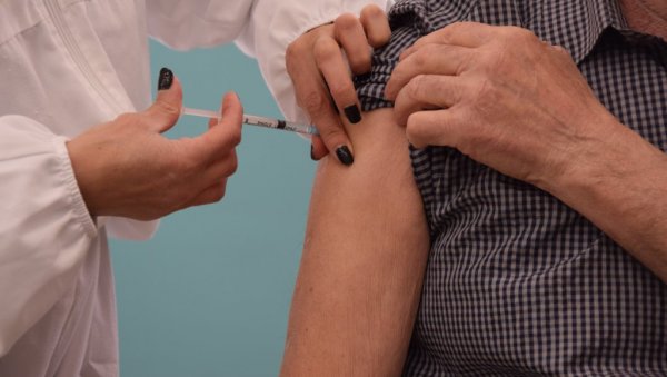 ИМУНИЗАЦИЈА У РУМУНИЈИ: У потпуности вакцинисано више од два милиона људи ИМУНИЗАЦИЈА У РУМУНИЈИ: У потпуности вакцинисано више од два милиона људи
