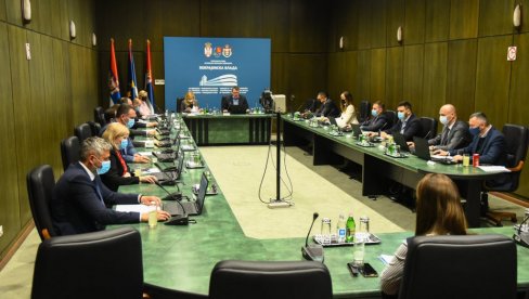 ЗА НОВА РАДНА МЕСТА 42 МИЛИОНА: Покрајинска влада донела план запошљавања у 2021. годину ЗА НОВА РАДНА МЕСТА 42 МИЛИОНА: Покрајинска влада донела план запошљавања у 2021. годину
