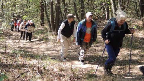 DIŠU BOLJE NEGO NA ALPIMA: Vrščani planiraju da iskoriste činjenicu da imaju najčistiji vazduh u Srbiji, obeležiće 15 pešačkih staza DIŠU BOLJE NEGO NA ALPIMA: Vrščani planiraju da iskoriste činjenicu da imaju najčistiji vazduh u Srbiji, obeležiće 15 pešačkih staza