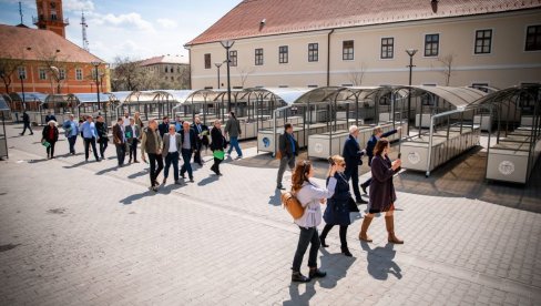ПРОМЕТ НА ПИЈАЦАМА МАЊИ ЗА ШЕСТ ОДСТО: У Сомбору одржан састанак представника пијачних управа градова из целе Србије ПРОМЕТ НА ПИЈАЦАМА МАЊИ ЗА ШЕСТ ОДСТО: У Сомбору одржан састанак представника пијачних управа градова из целе Србије