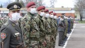 ПОДИГНУТ УГЛЕД ПРОФЕСИЈЕ: И у Краљеву на пригодан начин обележен Дан Војске Србије (ФОТО) ПОДИГНУТ УГЛЕД ПРОФЕСИЈЕ: И у Краљеву на пригодан начин обележен Дан Војске Србије (ФОТО)