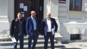 КОЛАР ПРЕДАО ПОТПИСЕ ЗА ЗАМЕНИКА ГРАДОНАЧЕЛНИКА: Подршка СДСС-у у Вуковару никад већа КОЛАР ПРЕДАО ПОТПИСЕ ЗА ЗАМЕНИКА ГРАДОНАЧЕЛНИКА: Подршка СДСС-у у Вуковару никад већа