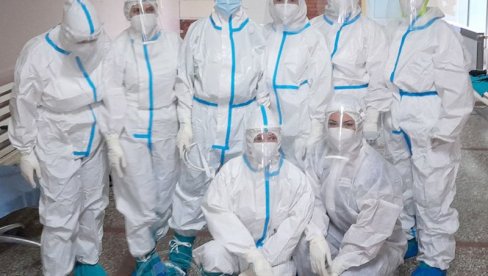 KAD KORONA U TRENU OTME ŽIVOT IZ RUKU: Medicinske sestre na kovid respiratornog odeljenja šabačke bolnice bore se za svakog pacijenta KAD KORONA U TRENU OTME ŽIVOT IZ RUKU: Medicinske sestre na kovid respiratornog odeljenja šabačke bolnice bore se za svakog pacijenta