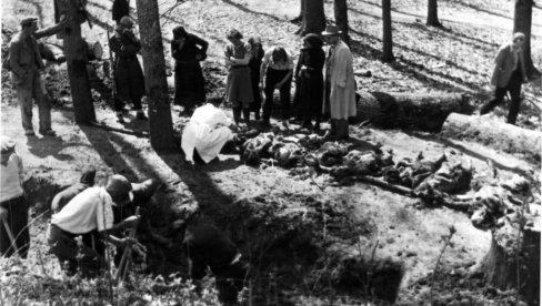 HRVATI SE OBRADOVALI LAŽNOM ČLANKU O JASENOVCU: Nepodnošljiva lakoća distorzije Holokausta i genocida u hrvatskom javnom prostoru HRVATI SE OBRADOVALI LAŽNOM ČLANKU O JASENOVCU: Nepodnošljiva lakoća distorzije Holokausta i genocida u hrvatskom javnom prostoru
