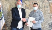 ПЉАЧКАША УЛОВИО ПОМОЋУ ФЕЈСА: Лопов се вратио на место злочина - Ево како је Слађан Јанков проглашен за најбољег полицајца у Земуну
