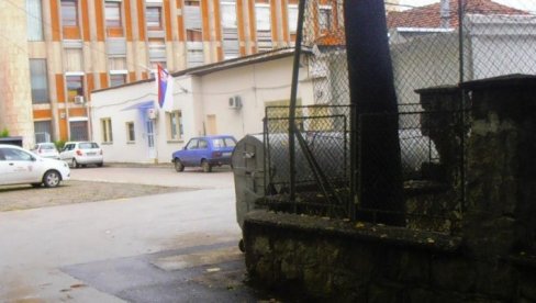ПОЛИЦИЈА И ДАЉЕ ТРАГА ЗА БЕГУНЦИМА: Министар Вулин - Биће формирана комисија ради утврђења пропуста ПОЛИЦИЈА И ДАЉЕ ТРАГА ЗА БЕГУНЦИМА: Министар Вулин - Биће формирана комисија ради утврђења пропуста