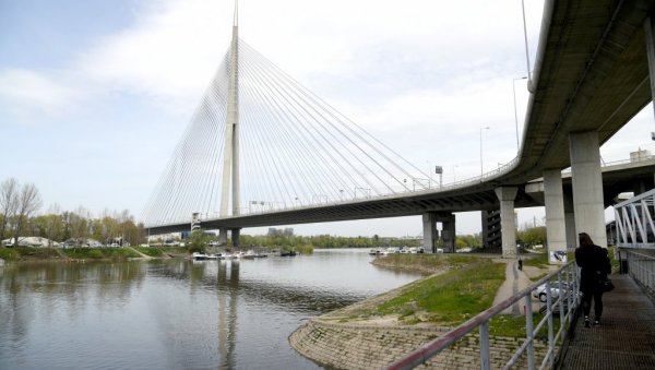 КО ВИКЕНДОМ ТРУЈЕ ЧУКАРИЧКИ РУКАВАЦ? Због загађености Топчидерке ванредни инспекцијски надзор! (ФОТО) КО ВИКЕНДОМ ТРУЈЕ ЧУКАРИЧКИ РУКАВАЦ? Због загађености Топчидерке ванредни инспекцијски надзор! (ФОТО)