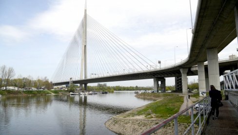 КО ВИКЕНДОМ ТРУЈЕ ЧУКАРИЧКИ РУКАВАЦ? Због загађености Топчидерке ванредни инспекцијски надзор! (ФОТО) КО ВИКЕНДОМ ТРУЈЕ ЧУКАРИЧКИ РУКАВАЦ? Због загађености Топчидерке ванредни инспекцијски надзор! (ФОТО)