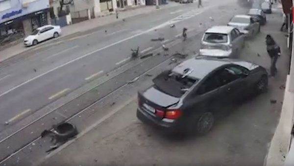 ДЕТАЉИ ХАОСА У ЗАГРЕБУ: Полиција објавила зашто је „ауди“ рушио све пред собом (ВИДЕО) ДЕТАЉИ ХАОСА У ЗАГРЕБУ: Полиција објавила зашто је „ауди“ рушио све пред собом (ВИДЕО)