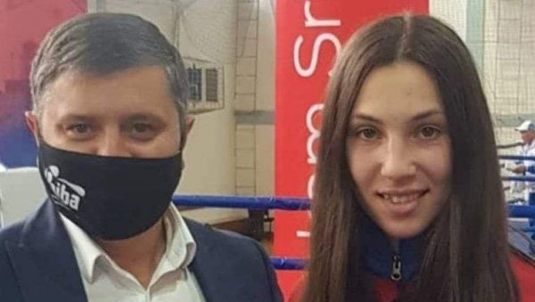 БЕОГРАДСКИ ПОБЕДНИК: Бронза за Александру Рапаић БЕОГРАДСКИ ПОБЕДНИК: Бронза за Александру Рапаић