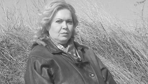 ПРЕМИНУЛА НОВИНАРКА АЛЕКСАНДРА БОЖОВИЋ: Ауторка познате емисије са РТС-а изгубила битку са тешком болешћу ПРЕМИНУЛА НОВИНАРКА АЛЕКСАНДРА БОЖОВИЋ: Ауторка познате емисије са РТС-а изгубила битку са тешком болешћу