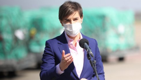 KADA ĆEMO STAVITI TAČKU NA EPIDEMIJU? Premijerka Brnabić - Postoji samo jedan uslov za to KADA ĆEMO STAVITI TAČKU NA EPIDEMIJU? Premijerka Brnabić - Postoji samo jedan uslov za to