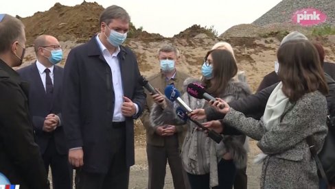 НИЈЕ ДОБРО ШТО НЕ ПОСТОЈИ ВЕЋА ЖЕЉА ЗА ВАКЦИНАЦИЈОМ: Председник Вучић најавио кампању за побољшање одазива грађана за имунизацију НИЈЕ ДОБРО ШТО НЕ ПОСТОЈИ ВЕЋА ЖЕЉА ЗА ВАКЦИНАЦИЈОМ: Председник Вучић најавио кампању за побољшање одазива грађана за имунизацију