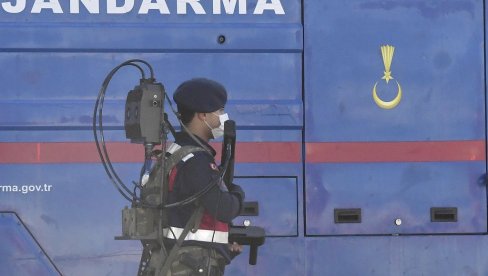 ТУРСКИ ДЕТЕКТИВИ СТИГЛИ НА БАЛКАН: Потера за човеком који је однео тајне вредне две милијарде долара ТУРСКИ ДЕТЕКТИВИ СТИГЛИ НА БАЛКАН: Потера за човеком који је однео тајне вредне две милијарде долара