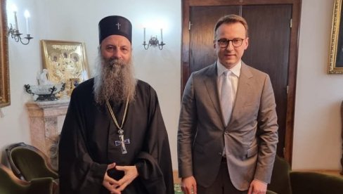 OČUVANJE SRPSKIH SVETINJA GLAVNA TEMA: Petković se sastao sa patrijarhom Porfirijem, pažnja posvećena i bezbednosti tokom Vaskrsa OČUVANJE SRPSKIH SVETINJA GLAVNA TEMA: Petković se sastao sa patrijarhom Porfirijem, pažnja posvećena i bezbednosti tokom Vaskrsa