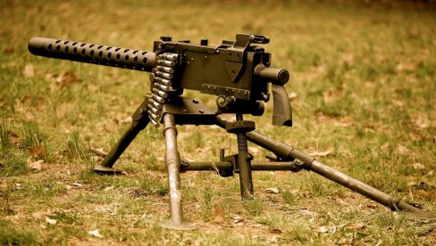 БРАУНИНГ СПРЕМИЛИ ЗА НЕКОГ ИЗ ВРХА ДРЖАВЕ? У тајној просторији Беливукове виле у Ритопеку у арсеналу и противавионски митраљез БРАУНИНГ СПРЕМИЛИ ЗА НЕКОГ ИЗ ВРХА ДРЖАВЕ? У тајној просторији Беливукове виле у Ритопеку у арсеналу и противавионски митраљез
