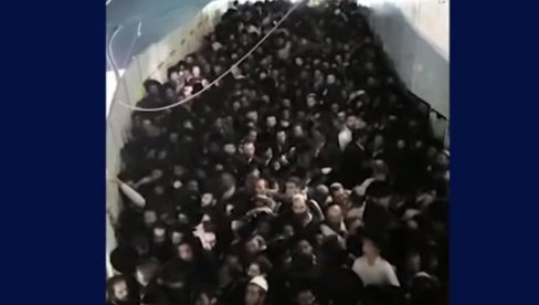 STRAVIČNI SNIMAK IZ IZRAELA: LJudi su padali jedni preko drugih i kotrljali se niz klizave stepenice (VIDEO) STRAVIČNI SNIMAK IZ IZRAELA: LJudi su padali jedni preko drugih i kotrljali se niz klizave stepenice (VIDEO)
