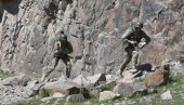 ДВЕ ДРЖАВЕ ЗАРАТИЛЕ ОКО ВОДЕ: Пуцњава је прекинута, погинуло 20, рањено 150 људи ДВЕ ДРЖАВЕ ЗАРАТИЛЕ ОКО ВОДЕ: Пуцњава је прекинута, погинуло 20, рањено 150 људи
