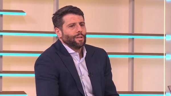 ШАПИЋ О МЕДИЈИМА: Н1 замера што функционери СНС не гостују код њих, а не питају Ђиласа зашто његови не иду на Пинк (ВИДЕО) ШАПИЋ О МЕДИЈИМА: Н1 замера што функционери СНС не гостују код њих, а не питају Ђиласа зашто његови не иду на Пинк (ВИДЕО)