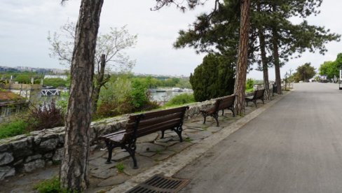 POLICIJA I HITNA SU BRZO DOŠLI, ALI NIJE BILO POMOĆI... Svedoci opisali detalje užasa na Kalemegdanu, sumnja se da je čovek ovako stradao