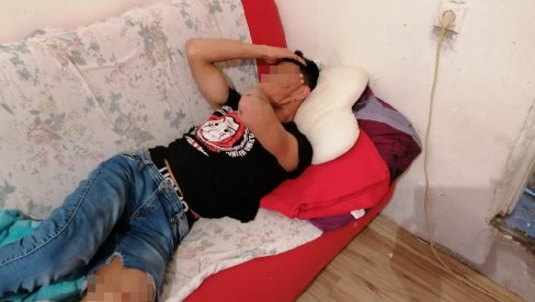 УМАЛО НАМ ДЕЦА ИЗГИНУШЕ ИСПРЕД КУЋЕ: Потресна исповест мајке тинејџера из Ниша ког је ударио аутомобил (ФОТО/ВИДЕО) УМАЛО НАМ ДЕЦА ИЗГИНУШЕ ИСПРЕД КУЋЕ: Потресна исповест мајке тинејџера из Ниша ког је ударио аутомобил (ФОТО/ВИДЕО)