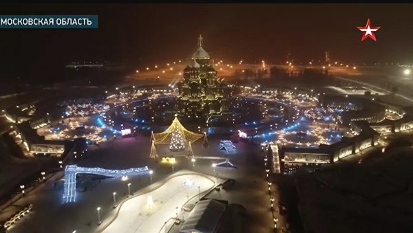 ШОЈГУ И ЧЕТИРИ ХИЉАДЕ ВОЈНИКА: Погледајте како изгледа Васкршња литургија у главном храму руске војске (ВИДЕО) ШОЈГУ И ЧЕТИРИ ХИЉАДЕ ВОЈНИКА: Погледајте како изгледа Васкршња литургија у главном храму руске војске (ВИДЕО)