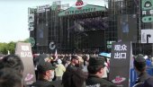 НАДРЕАЛНЕ СЦЕНЕ У ВУХАНУ: Организовали концерт за 11.000 људи, посетиоци без маске! НАДРЕАЛНЕ СЦЕНЕ У ВУХАНУ: Организовали концерт за 11.000 људи, посетиоци без маске!