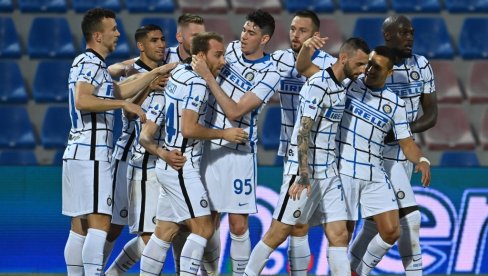 RASTE STRAH OD DELTA SOJA: Inter doneo nepopularnu odluku! RASTE STRAH OD DELTA SOJA: Inter doneo nepopularnu odluku!