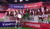 У ХОЛАНДИЈИ НИШТА НОВО: Тадић поново подигао шампионски пехар (ВИДЕО) У ХОЛАНДИЈИ НИШТА НОВО: Тадић поново подигао шампионски пехар (ВИДЕО)