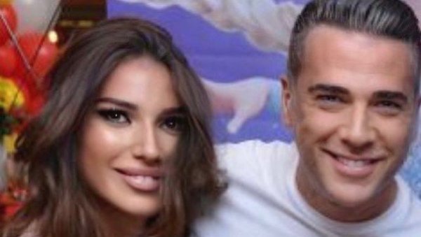 БРАВО, ЉУБАВИ ТАТИНА: Жељко Јоксимовић се јавно похвалио ћерком, има разлог за славље (ВИДЕО) БРАВО, ЉУБАВИ ТАТИНА: Жељко Јоксимовић се јавно похвалио ћерком, има разлог за славље (ВИДЕО)