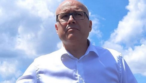 VUČEVIĆ: Od srede krećemo sa vakcinacijom u tržnim centru VUČEVIĆ: Od srede krećemo sa vakcinacijom u tržnim centru