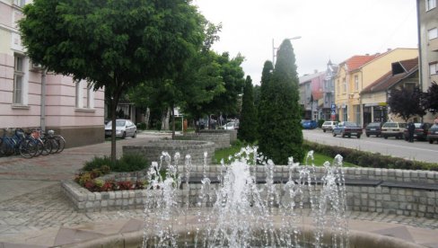 NASTAVAK IMUNIZACIJE U SVILAJNCU: Danas i sutra vakcina se može primiti bez zakazivanja NASTAVAK IMUNIZACIJE U SVILAJNCU: Danas i sutra vakcina se može primiti bez zakazivanja