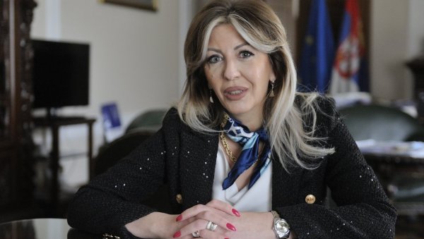 ИНТЕРВЈУ Јадранка Јоксимовић: За нас меродавни само споразуми, а не нон-пејпери ИНТЕРВЈУ Јадранка Јоксимовић: За нас меродавни само споразуми, а не нон-пејпери