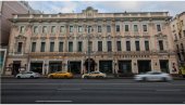 РАТ МОСКОВЉАНА ЗА КУЛТНУ ТРГОВИНУ: Репортер Новости у Јелисејевском магазину, продавници са патином