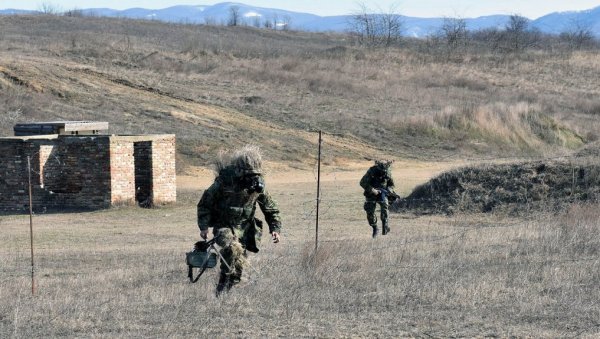 УПОЗОРЕЊЕ ВОЈСКЕ СРБИЈЕ: Вежбе на полигону „Пескови“, забрањује се кретање грађанима! УПОЗОРЕЊЕ ВОЈСКЕ СРБИЈЕ: Вежбе на полигону „Пескови“, забрањује се кретање грађанима!