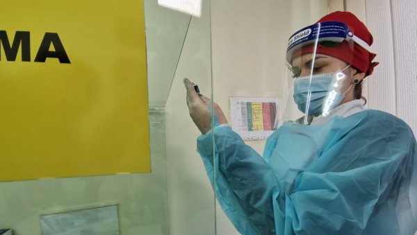 ОД СУТРА ВАКЦИНАЦИЈА И НА 25 ПУНКТОВА У ОКОЛИНИ ГРАДА: Масовна имунизација већ почела у Крушевцу ОД СУТРА ВАКЦИНАЦИЈА И НА 25 ПУНКТОВА У ОКОЛИНИ ГРАДА: Масовна имунизација већ почела у Крушевцу