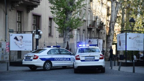 ПЉАЧКА УЗ ПРЕТЊУ МАЧЕТОМ: Ухваћени разбојници ПЉАЧКА УЗ ПРЕТЊУ МАЧЕТОМ: Ухваћени разбојници