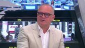 ПО МОЛБИ СТАНОВНИКА УЛИЦЕ СВЕТОЗАРА РАДОЈЧИЋА: Постављени лежећи полицајци ПО МОЛБИ СТАНОВНИКА УЛИЦЕ СВЕТОЗАРА РАДОЈЧИЋА: Постављени лежећи полицајци