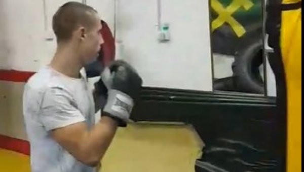 ЗВАЛИ СУ ГА БОЖА ГРАНАТА: Богдан који је трагично страдао код Мајданпека остварио значајне успехе у ММА и боксу (ФОТО) ЗВАЛИ СУ ГА БОЖА ГРАНАТА: Богдан који је трагично страдао код Мајданпека остварио значајне успехе у ММА и боксу (ФОТО)