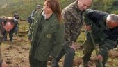 „ДЕСЕТКА“ ЗА БРАУНОВИЋА: Скану поздравила подизање спомен обележја Милошу Ћирковићу „ДЕСЕТКА“ ЗА БРАУНОВИЋА: Скану поздравила подизање спомен обележја Милошу Ћирковићу