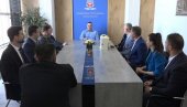 ОСЛОНАЦ ЈЕДНИ ДРУГИМА: Делегација Сремске Митровице боравила у дводневној посети Космету ОСЛОНАЦ ЈЕДНИ ДРУГИМА: Делегација Сремске Митровице боравила у дводневној посети Космету