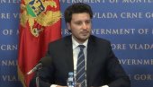 ДРИТАН ПОКАЗАО СВОЈЕ ПРАВО ЛИЦЕ: Са страним амбасадорима удара на СПЦ и Темељни уговор ДРИТАН ПОКАЗАО СВОЈЕ ПРАВО ЛИЦЕ: Са страним амбасадорима удара на СПЦ и Темељни уговор